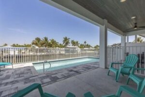 Lanai-How to Enjoy Stunning Views While Maintaining Privacy in SW Florida-Richardson Custom Homes-Fort Myers-600x400jpg